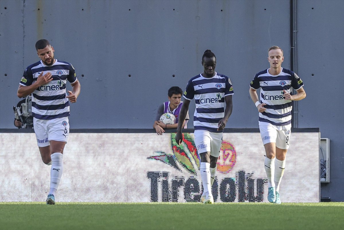 Kasımpaşa, Ümraniyespor'u mağlup etti