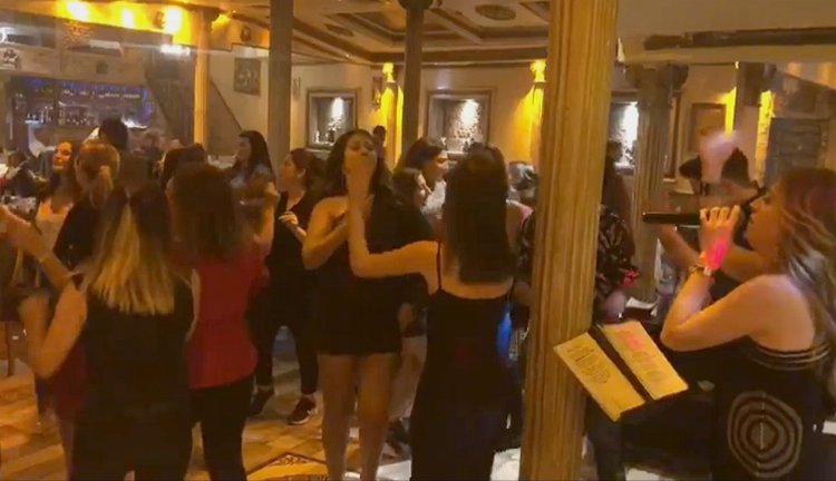 Kumkapı Afrodit’te Duygu Sancaktaroğlu coşkusu