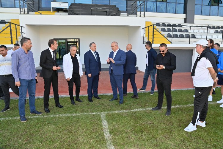 MHP Grup Başkanvekili Akçay'dan Manisa FK’ya ziyaret