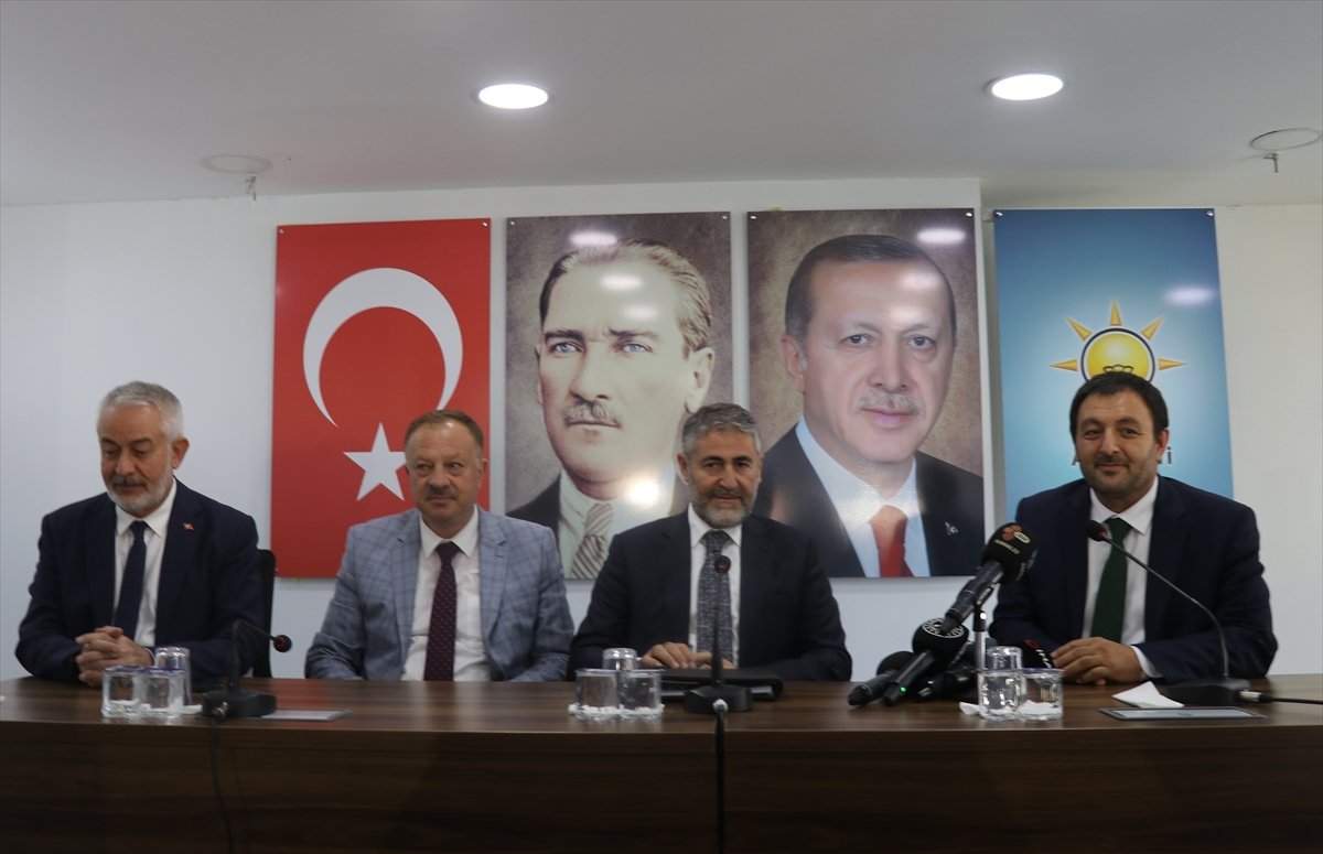 Nureddin Nebati: Dualarınızla enflasyonun üstesinden geleceğiz