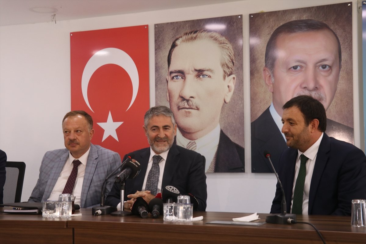 Nureddin Nebati: Dualarınızla enflasyonun üstesinden geleceğiz