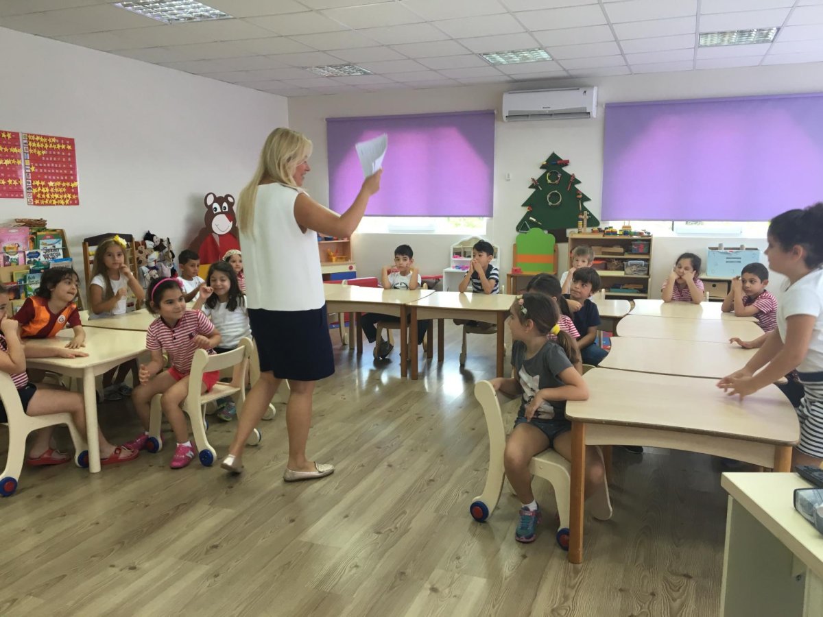 Okul öncesi ve birinci sınıflar için yüz yüze eğitim başladı