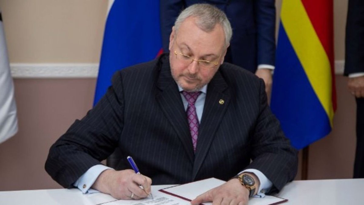 Rus petrol şirketi yöneticilerinin şüpheli ölümü