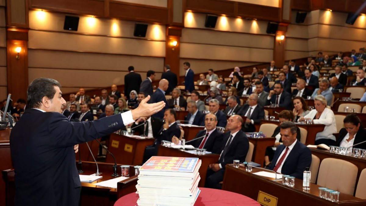 "Sultan Vahdettin" tartışması İBB Meclisi'ne de sıçradı