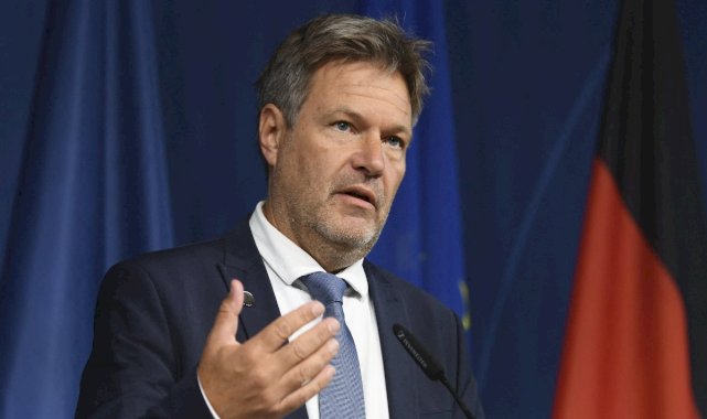 Almanya Ekonomi Bakanı Habeck: Hava durumu için dua ediyorum