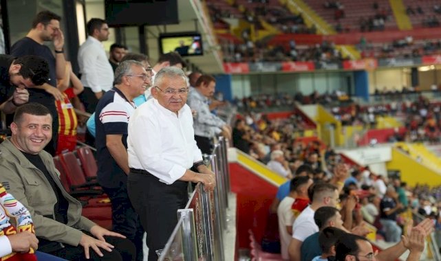 Başkan Büyükkılıç'tan Kayserispor'a destek