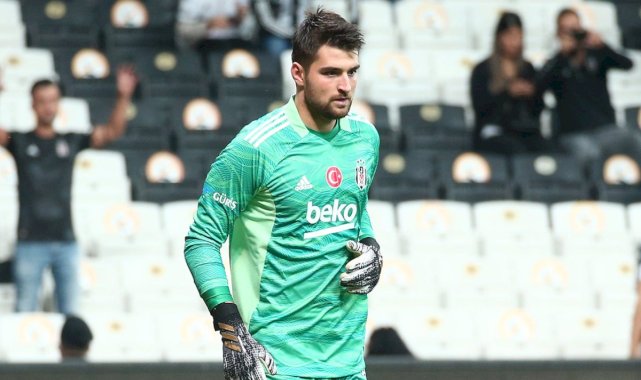 Beşiktaş'ta Ersin Destanoğluyla sözleşme uzatıldı