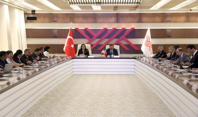 EÜ ile Filipinler’den 7 Üniversite Arasında Akademik İşbirliği protokolü imzalandı