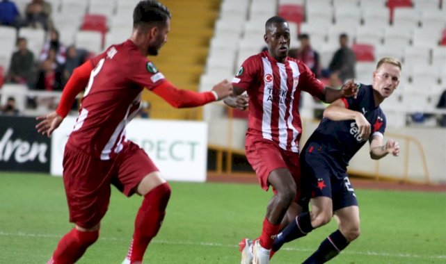 Sivasspor evinde Slavia Prag ile yenişemedi