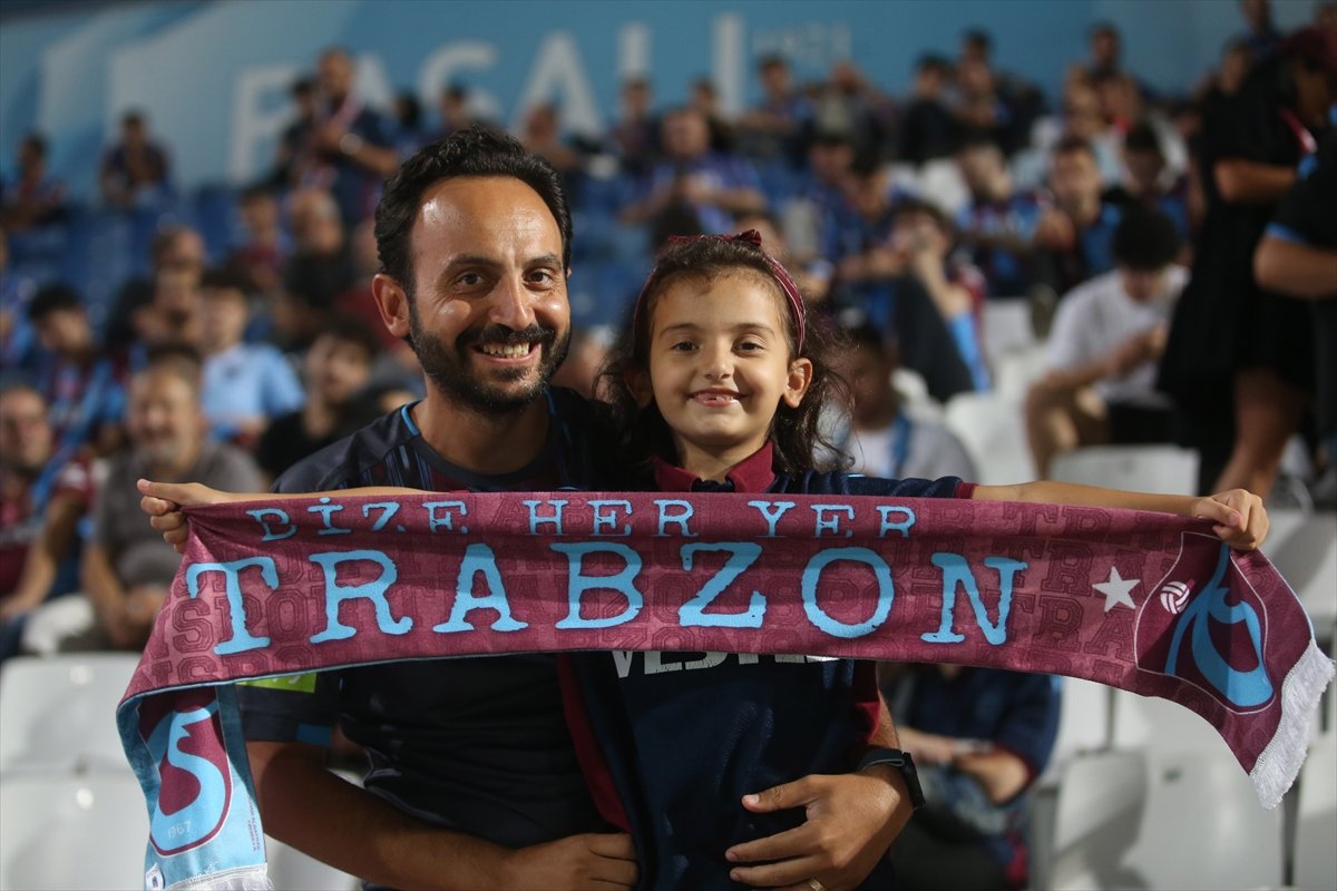 Trabzonspor, Ümraniyespor'u tek golle mağlup etti