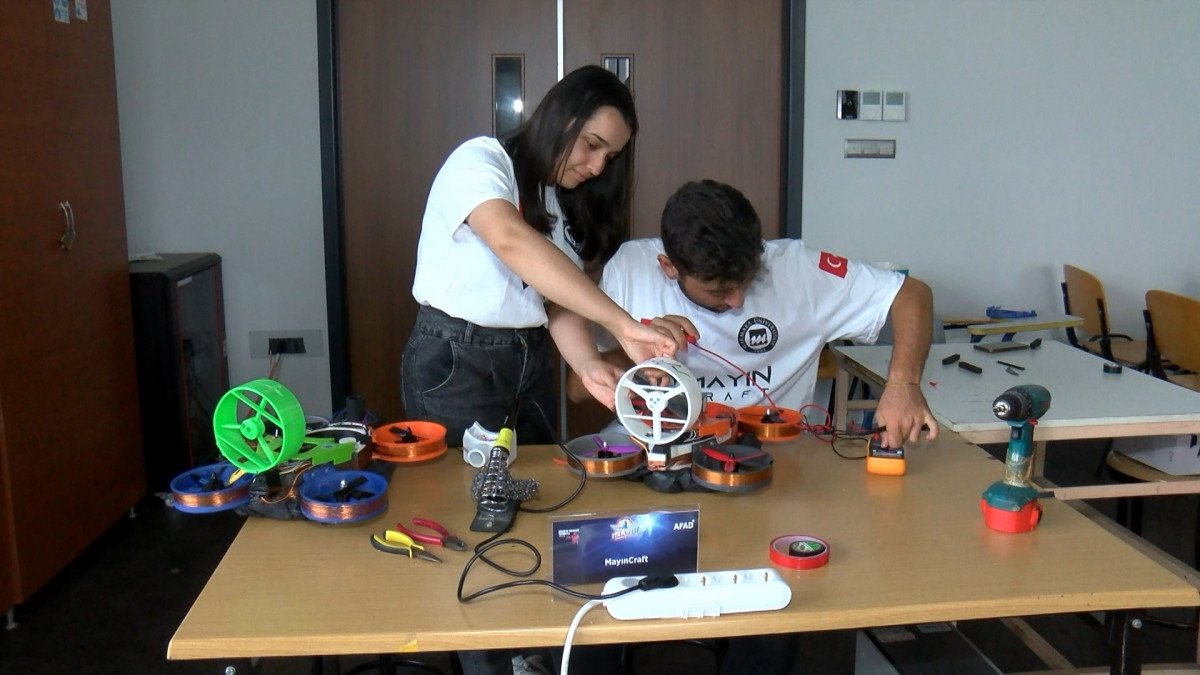 Üniversiteliler mayın tespit aracı geliştirdi