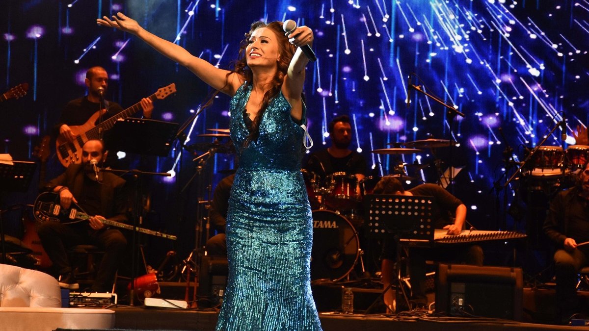 Yıldız Tilbe'den 400 bin TL'lik yardım