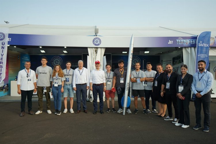 YÖK Başkanı'ndan Ege Üniversitesi standına ziyaret