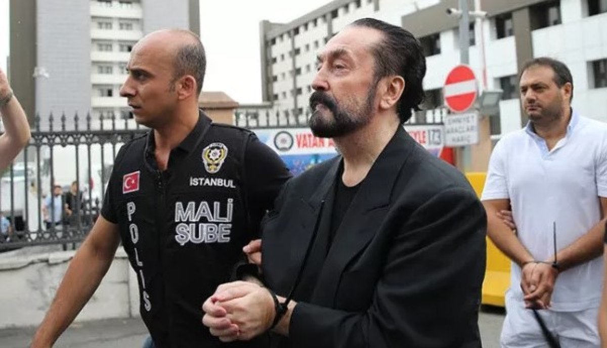 Adnan Oktar kendini savundu: Kadınların beni, benim kadınları sevmem kıskanılıyor