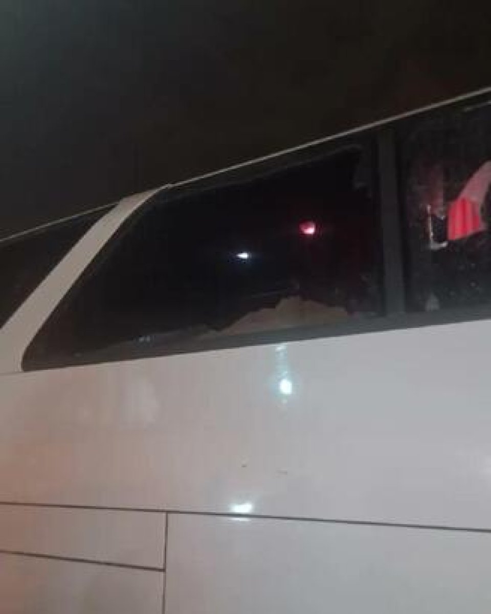 Akdeniz derbisinde taraftarlar arasında kavga çıktı