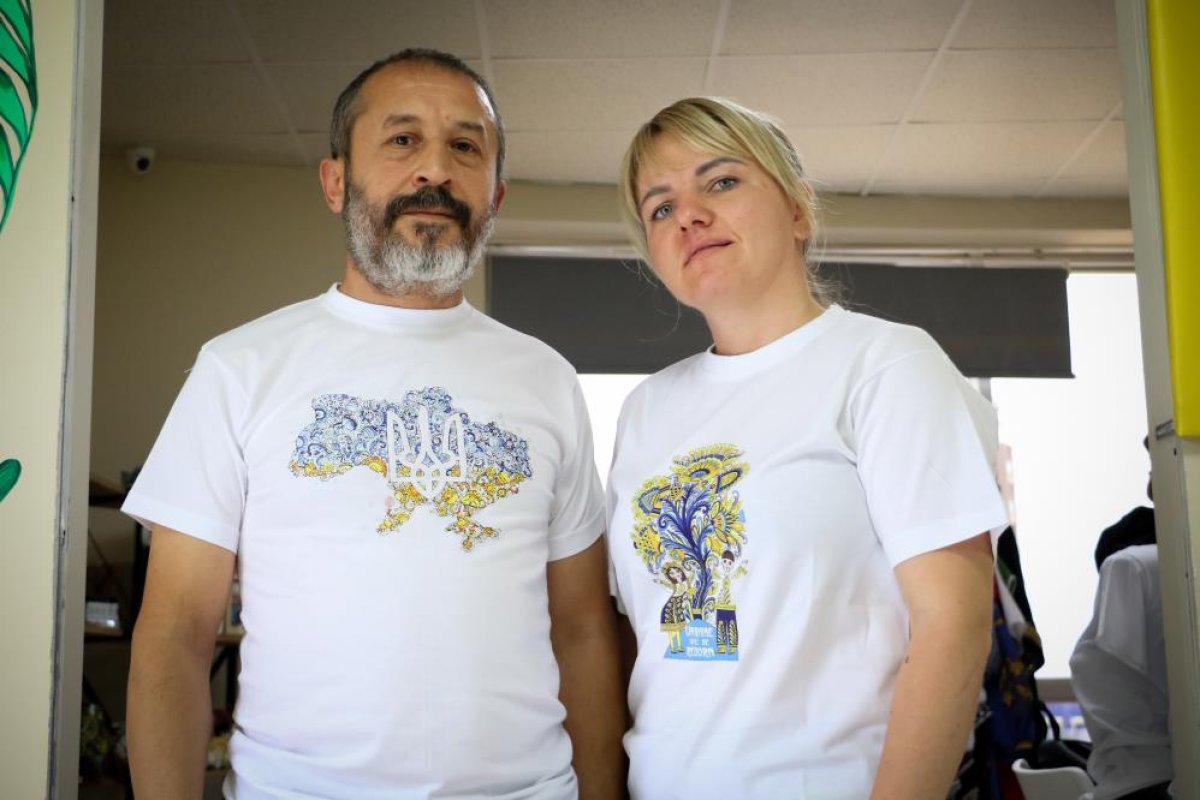 Antalya'da yaşayan Ukraynalılardan ülkelerine askeri malzeme yardımı