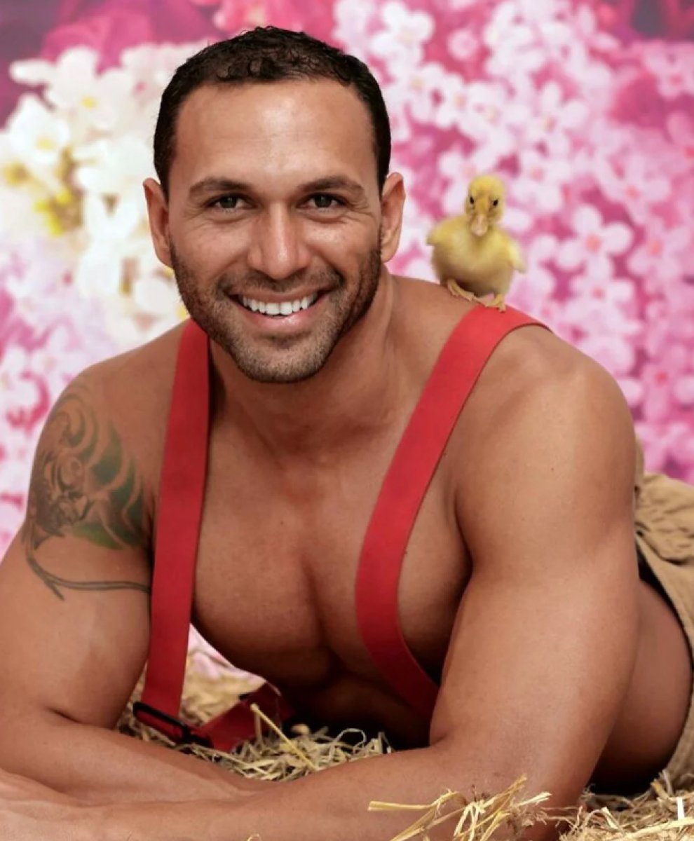 Avustralyalı itfaiyeciler 2023 takvimi için poz verdi