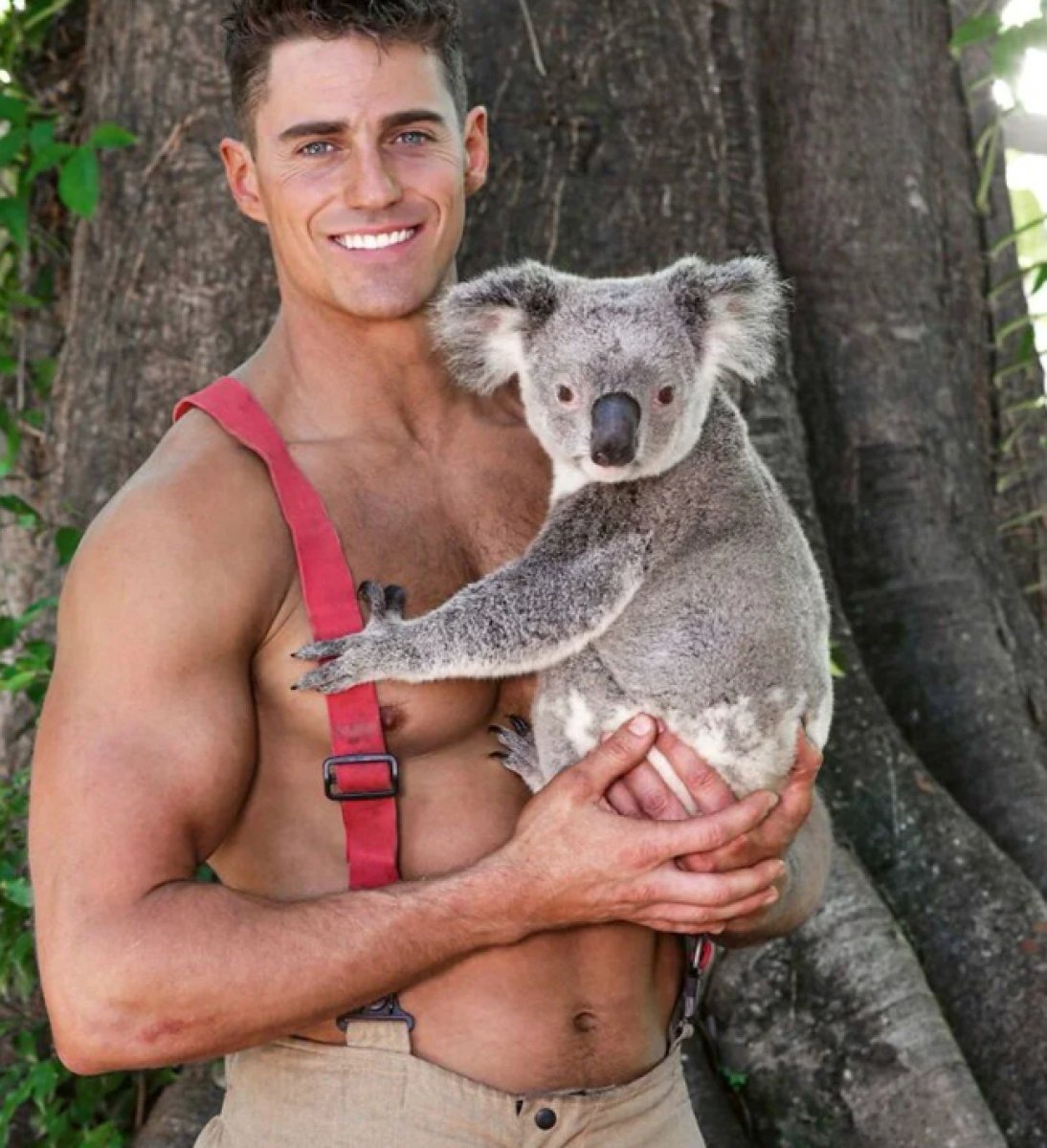 Avustralyalı itfaiyeciler 2023 takvimi için poz verdi