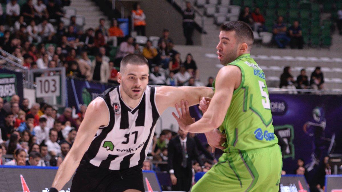 Beşiktaş, deplasmanda TOFAŞ&#039;a mağlup oldu