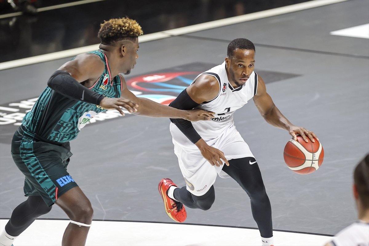 Beşiktaş, Karşıyaka'ya mağlup oldu