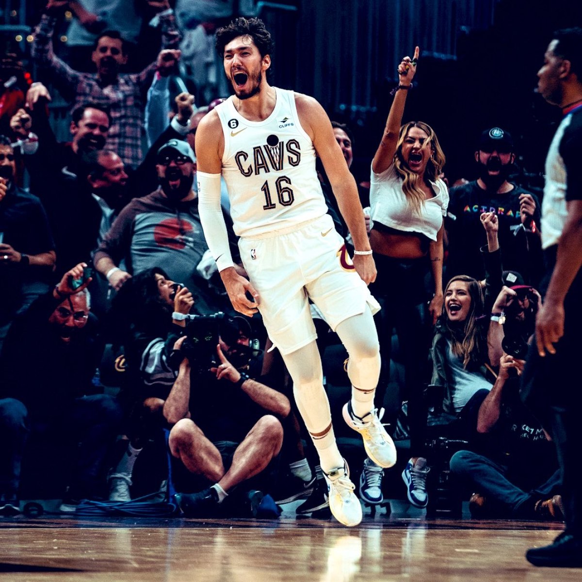 Cedi Osman'dan galibiyete 16 sayılık katkı