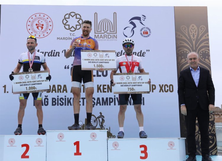 Dağ bisikletleri Mardin sokaklarını arşınladı