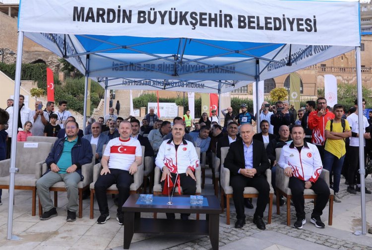 Dağ bisikletleri Mardin sokaklarını arşınladı