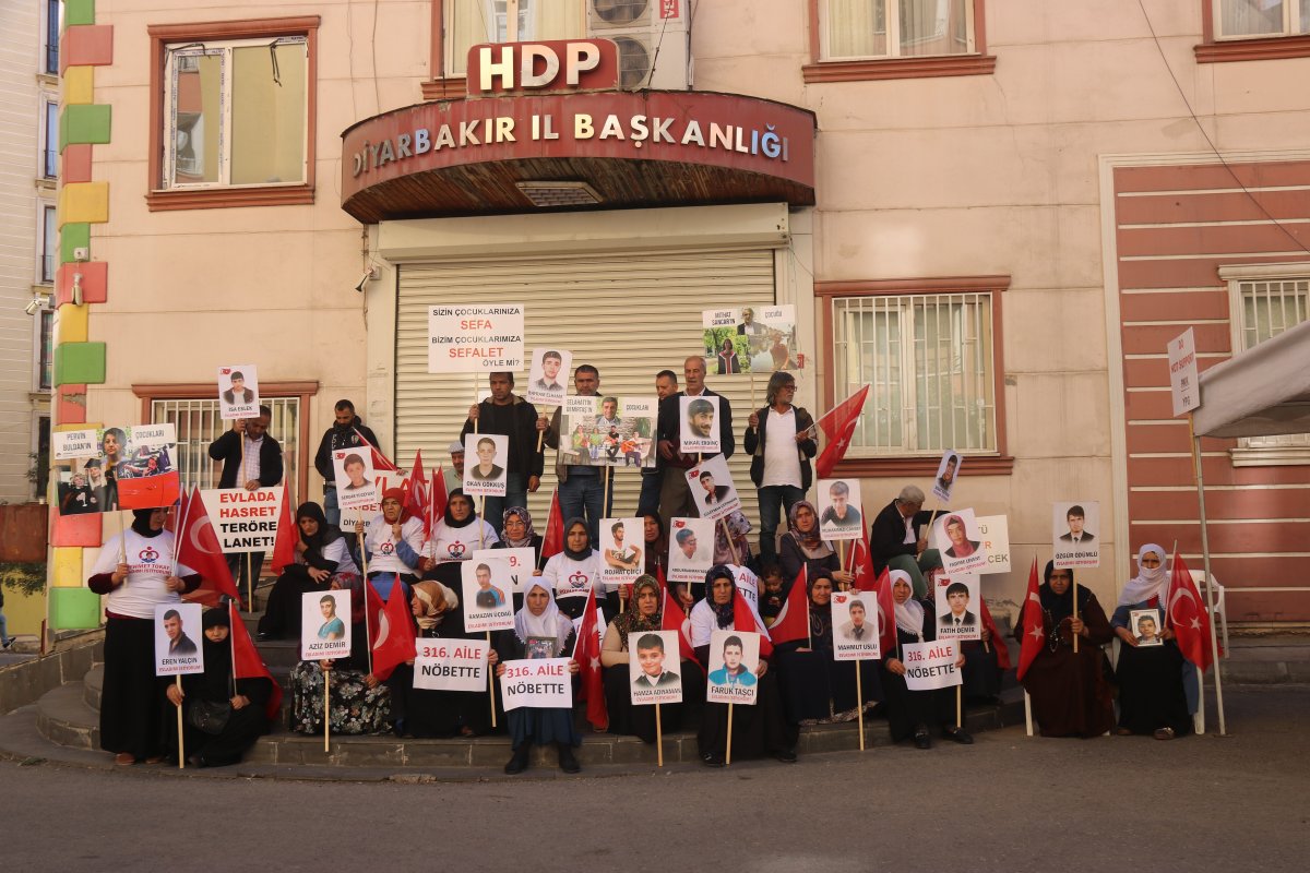 Diyarbakır'da evlat nöbetindeki aile sayısı 316'ya yükseldi