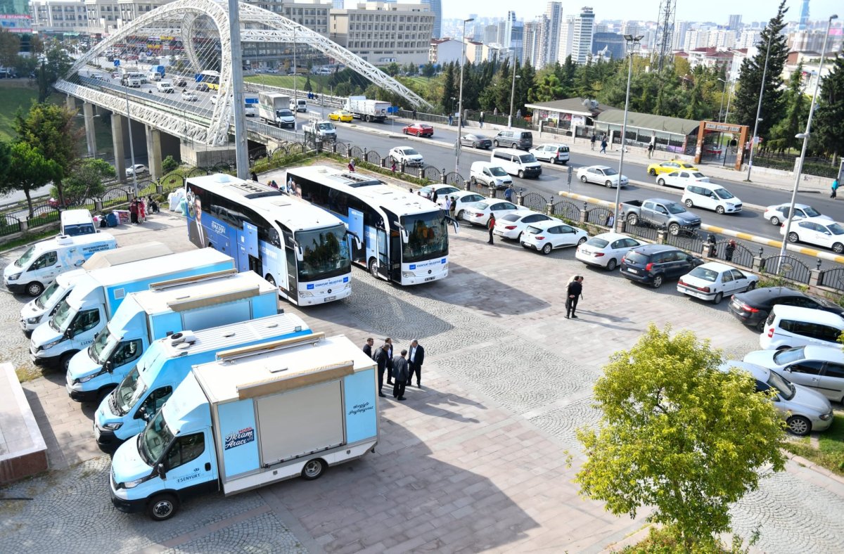 Esenyurt'ta, 57 Suriyeli daha ülkesine uğurlandı