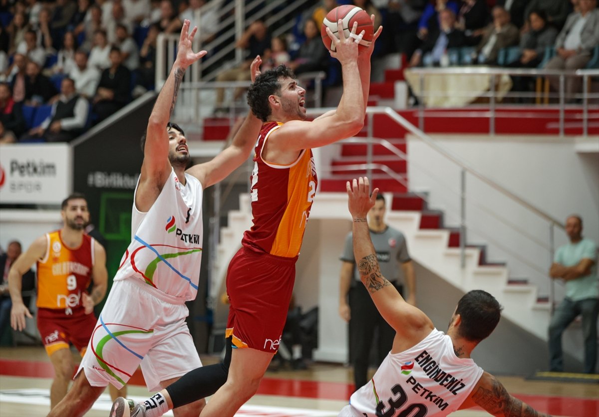 Galatasaray, Aliağa Petkimspor'u mağlup etti
