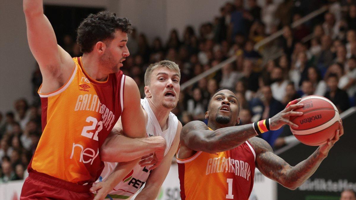 Galatasaray, Aliağa Petkimspor&#039;u mağlup etti