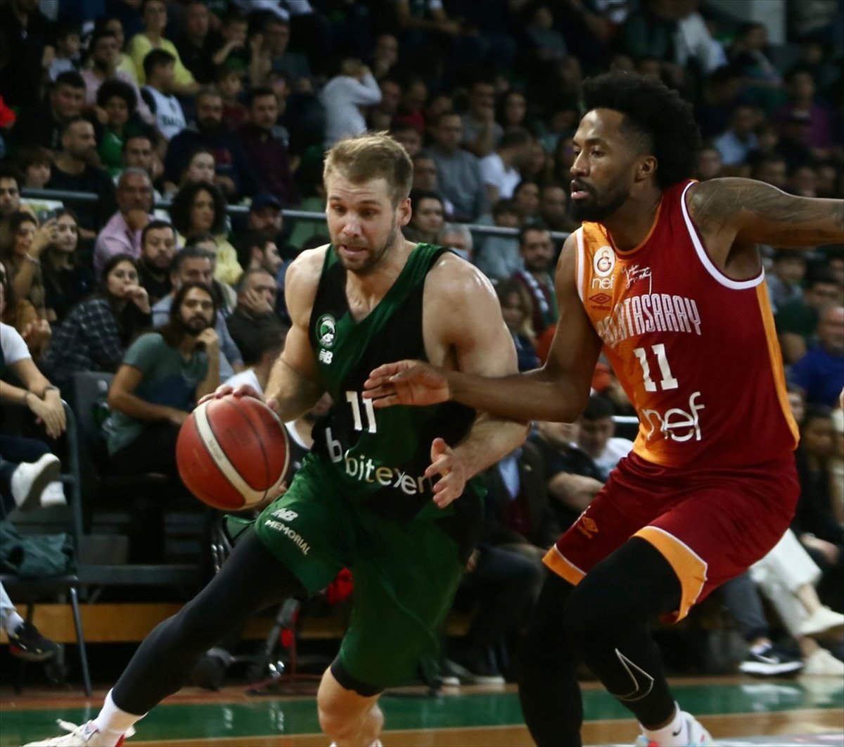 Galatasaray, Darüşşafaka'ya mağlup oldu