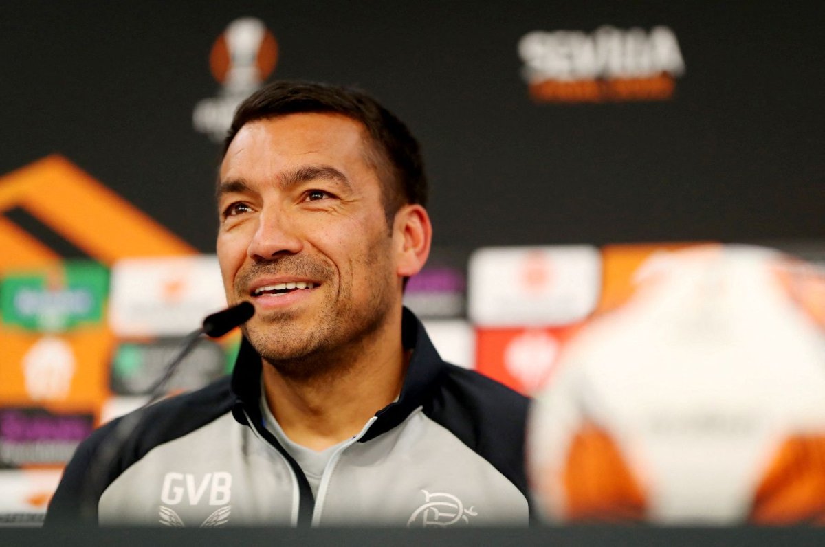 Giovanni van Bronckhorst'tan Rıdvan Yılmaz yorumu