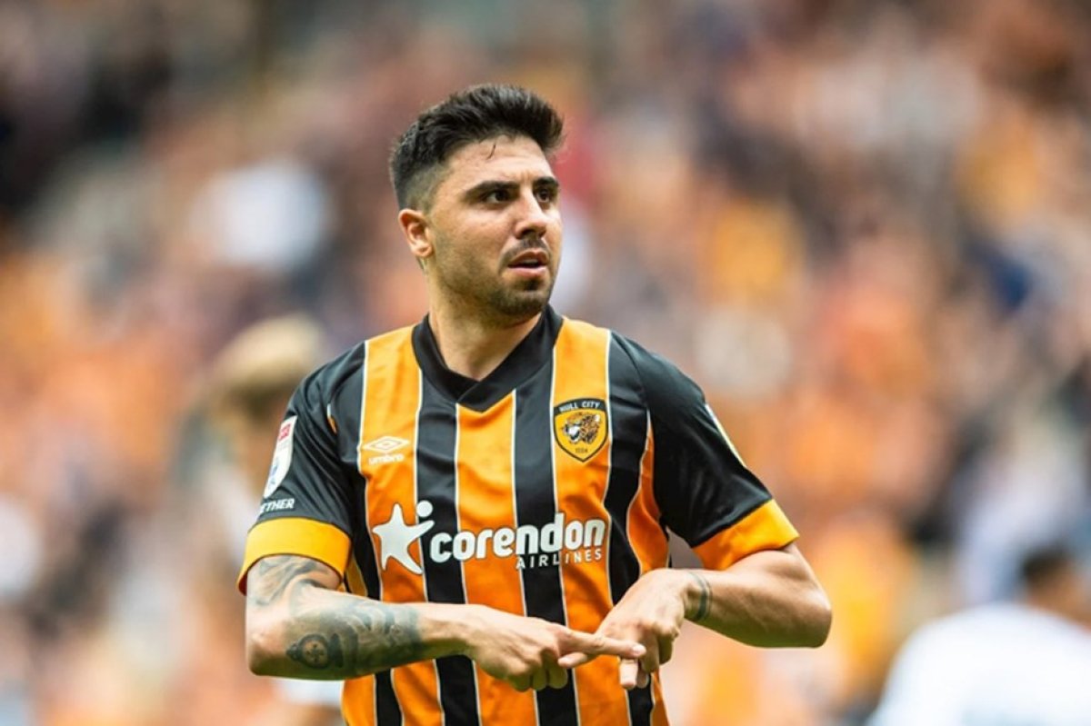 Hull City taraftarı Ozan Tufan'a tepkili