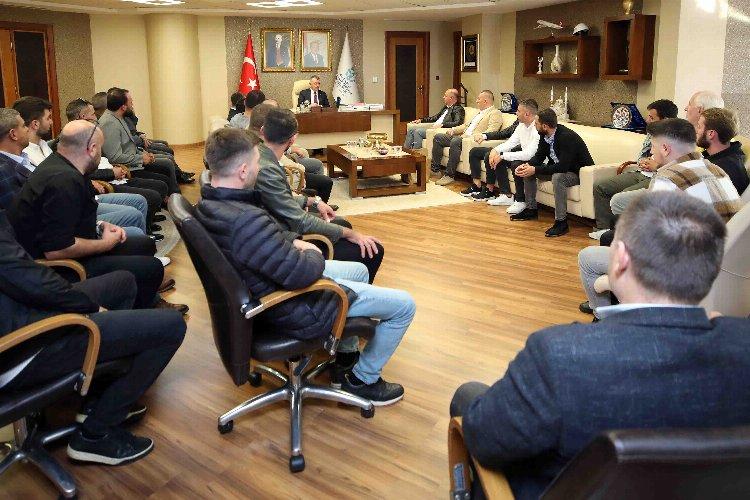 Kocaeli&#039;de Derbentlilerden Başkan Büyükakın’a teşekkür ziyareti