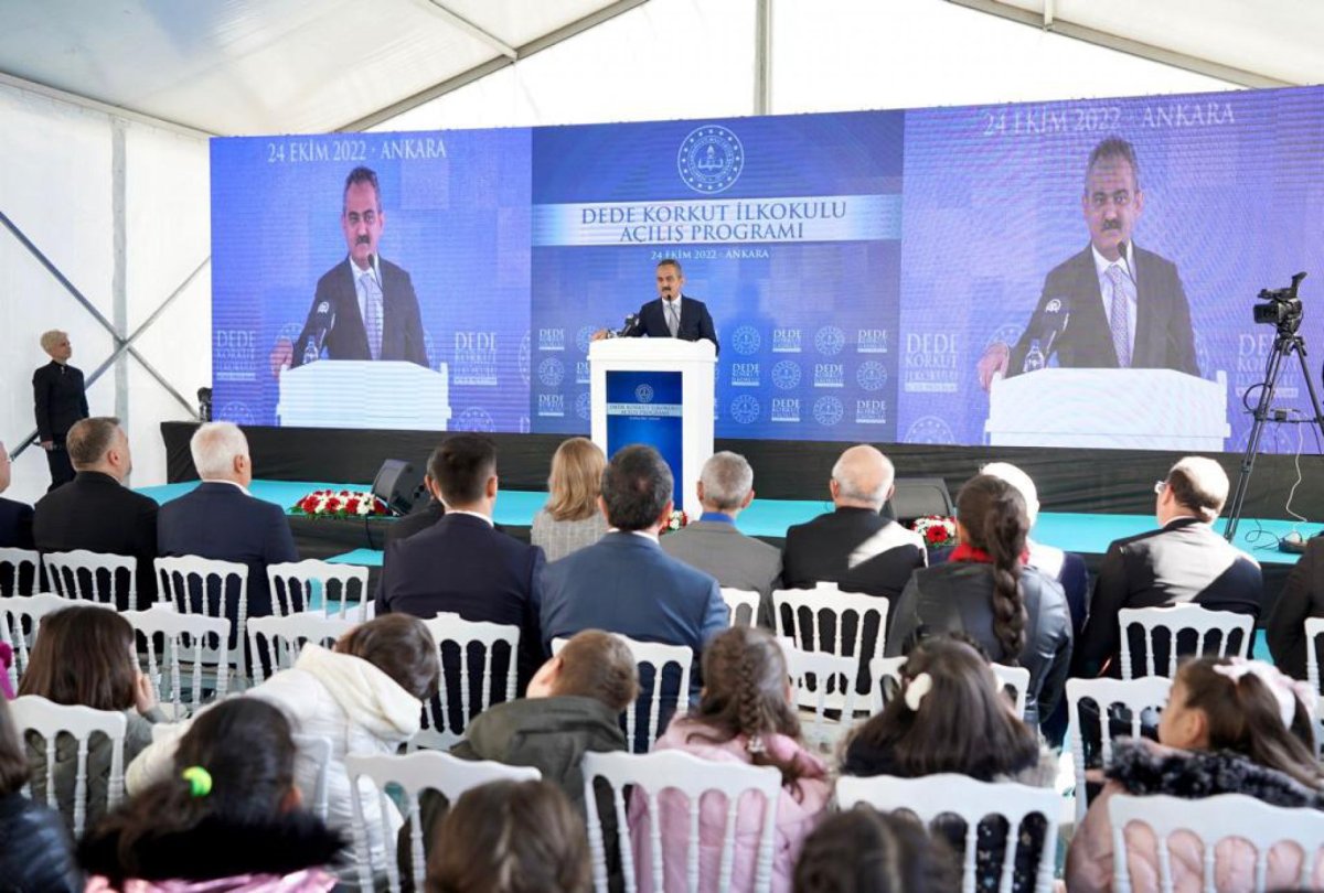 Mahmut Özer: 1 milyona yakın derslik sayısına ulaştık