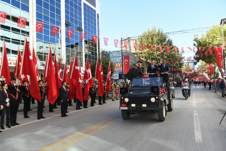 Malatya'da Cumhuriyet doyasıya kutlandı