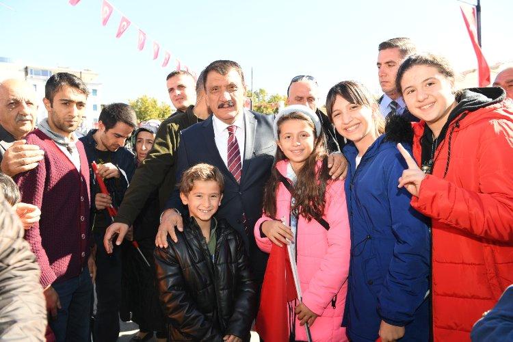 Malatya&#039;da Cumhuriyet doyasıya kutlandı