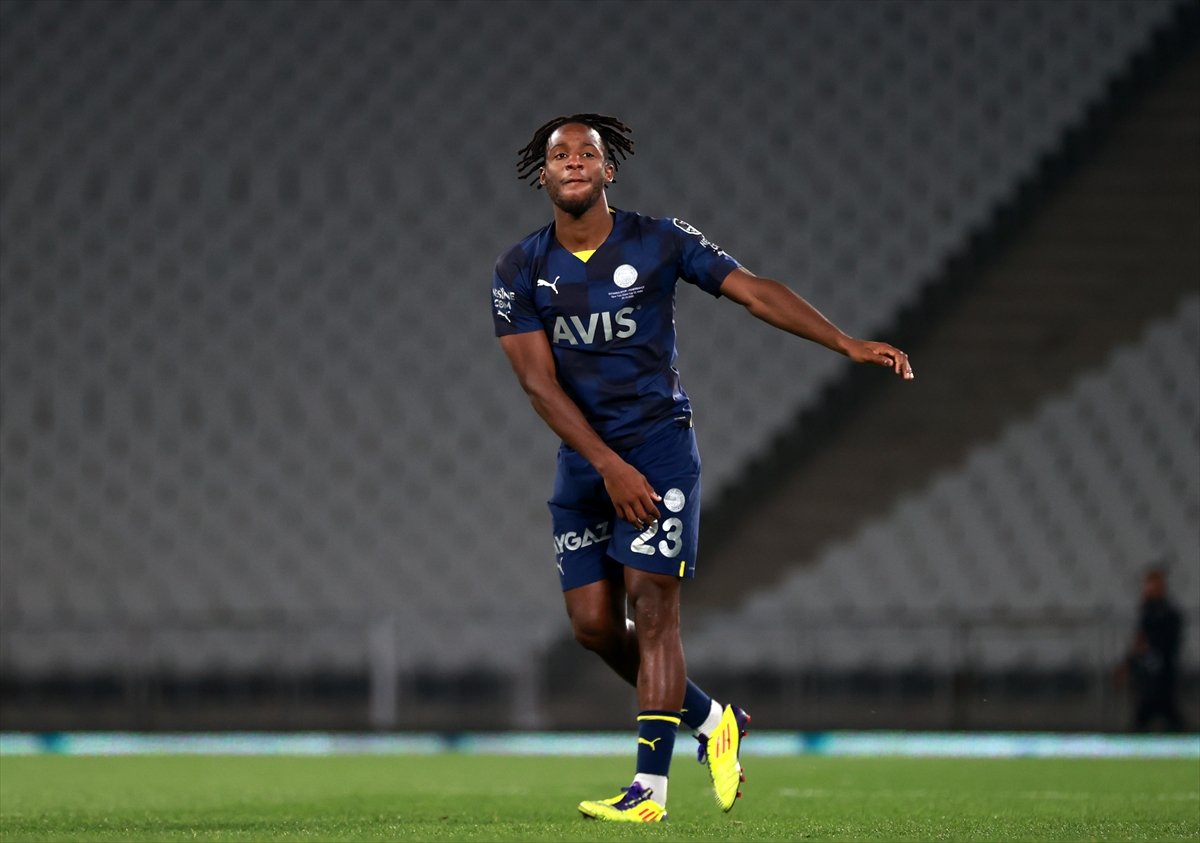 Michy Batshuayi, İstanbulspor'a karşı hat-trick yaptı