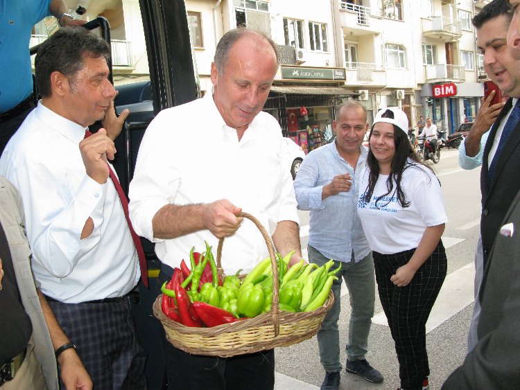 Muharrem İnce Bursa'da... "Ne Cumhur, ne Millet İttifakındayım"
