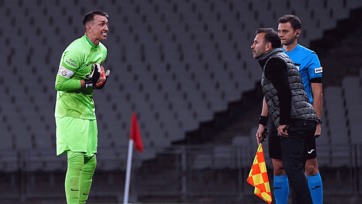 Muslera ve Okan Buruk arasında geçen ilginç diyalog