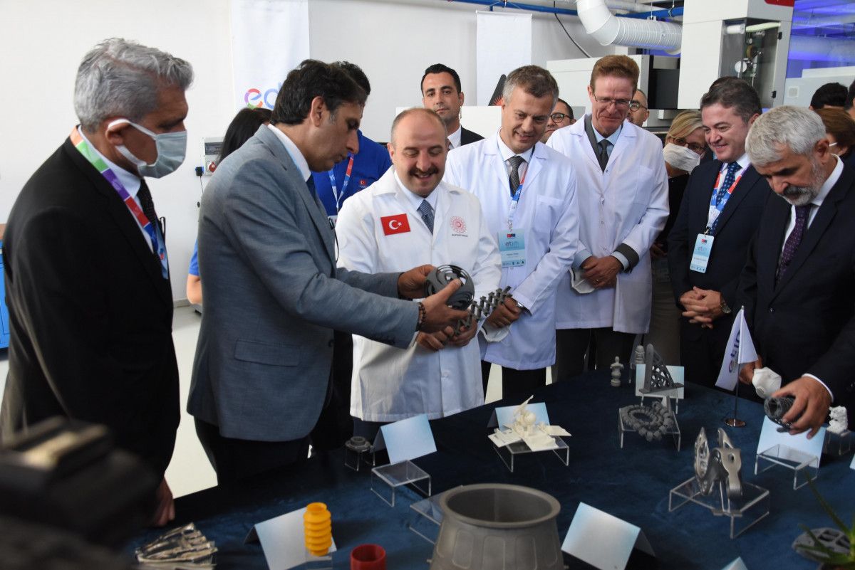 Bakan Varank: Türkiye'yi global bir üretim üssü haline getireceğiz