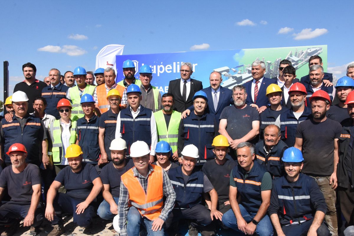 Bakan Varank: Türkiye'yi global bir üretim üssü haline getireceğiz