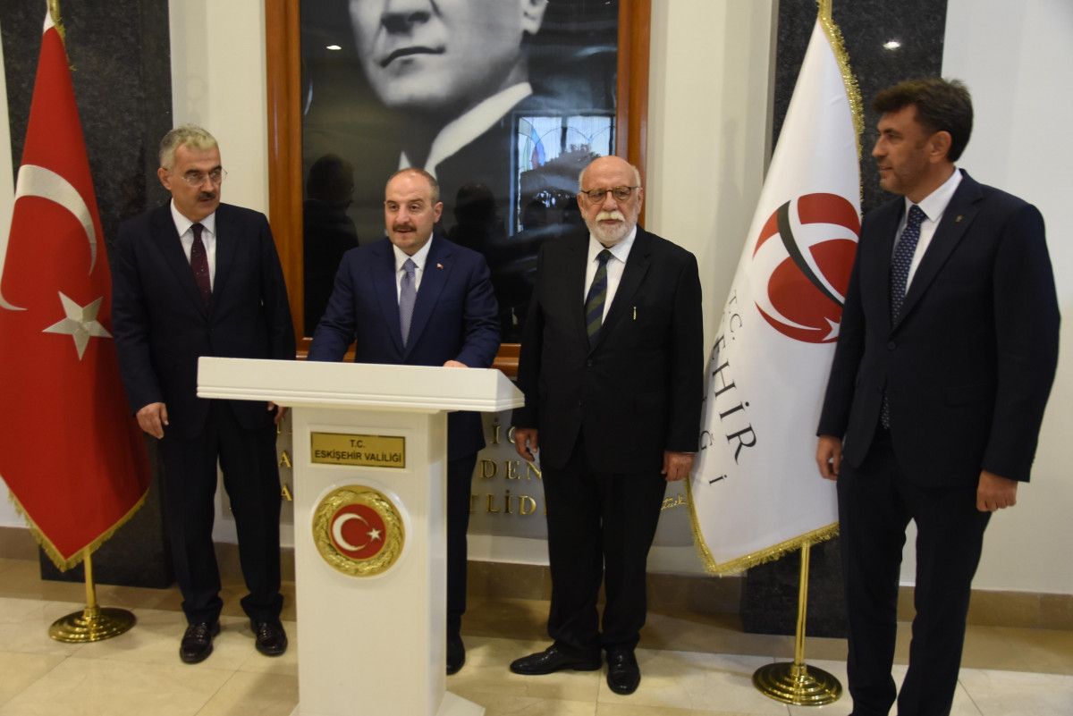 Bakan Varank: Türkiye'yi global bir üretim üssü haline getireceğiz