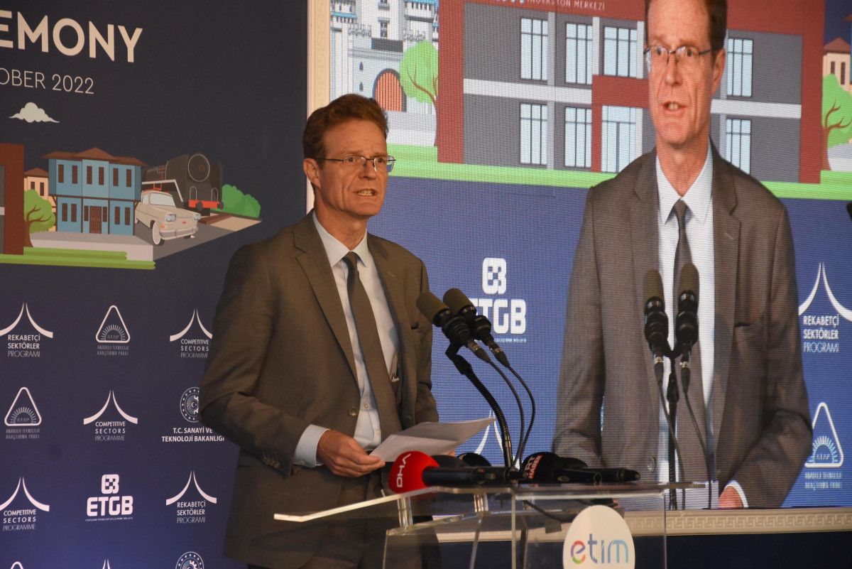 Bakan Varank: Türkiye'yi global bir üretim üssü haline getireceğiz