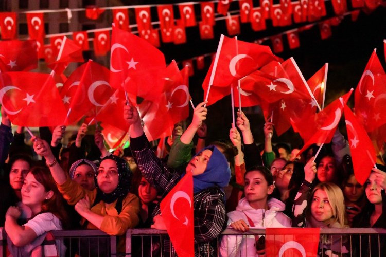 Mustafakemalpaşa Cumhuriyet için "tekses" oldu