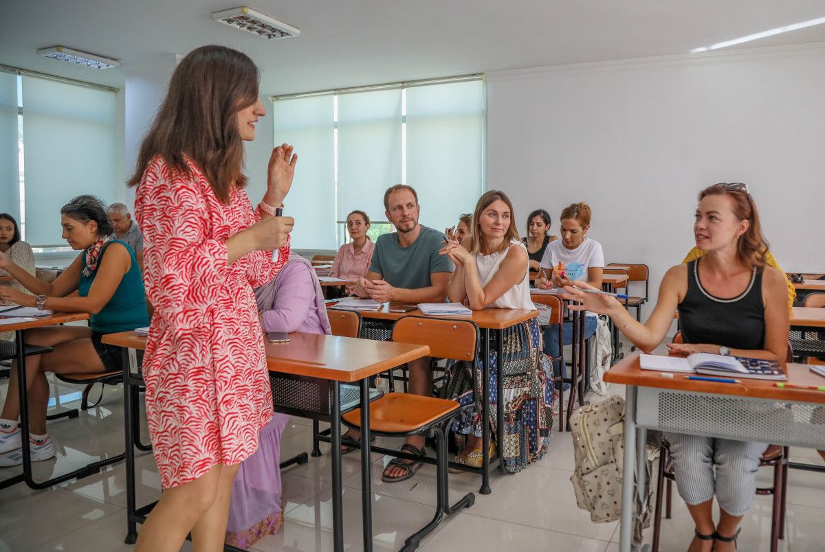 Ruslara ve Ukraynalılara aynı sınıfta Türkçe eğitimi veriliyor