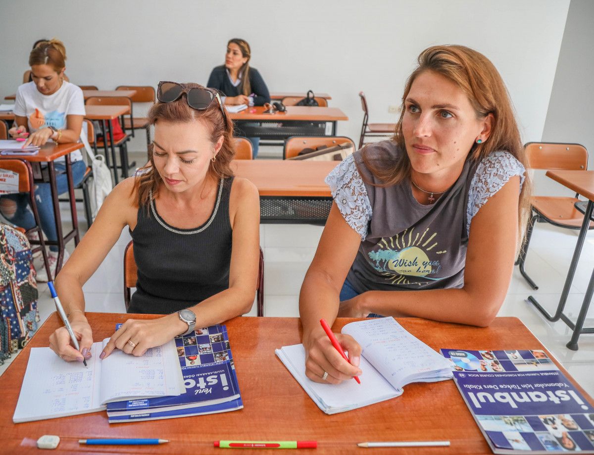 Ruslara ve Ukraynalılara aynı sınıfta Türkçe eğitimi veriliyor