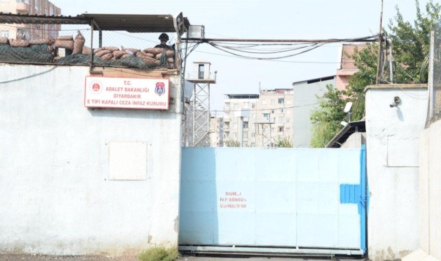 Diyarbakır E Tipi Cezaevi boşaltılıyor; tutuklu ve hükümlüler nakledildi