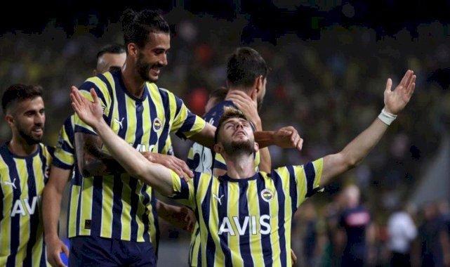 Fenerbahçe'de 4 isme yeni sözleşme